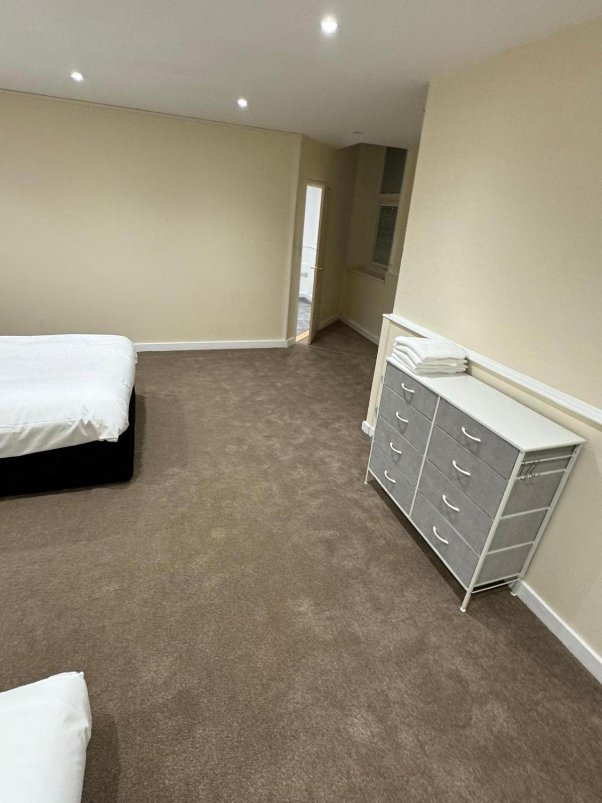 New Station Bed & Breakfast Newport  Dış mekan fotoğraf